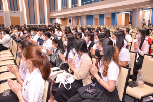 คณะมนุษยศาสตร์ฯ จัดพิธีสวดมนต์เย็น พิธีไหว้ครู ร้อยใจคนดนตรี สืบสานประเพณีไหว้ครู