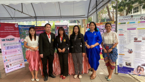 ปชส. และ วจก. ลงพื้นที่ออกบูธแนะแนวการศึกษาและอาชีพโรงเรียนพิบูลวิทยาลัย จ.ลพบุรี พบว่า ร้อยละ 75 ของนักเรียนหญิงที่เข้าร่วมการแนะแนวฯ มีความสนใจในหลักสูตรวิทยาศาสตรบัณฑิต 