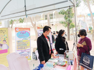 ปชส. และ วจก. ลงพื้นที่ออกบูธแนะแนวการศึกษาและอาชีพโรงเรียนพิบูลวิทยาลัย จ.ลพบุรี พบว่า ร้อยละ 75 ของนักเรียนหญิงที่เข้าร่วมการแนะแนวฯ มีความสนใจในหลักสูตรวิทยาศาสตรบัณฑิต 