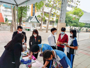 ปชส. และ วจก. ลงพื้นที่ออกบูธแนะแนวการศึกษาและอาชีพโรงเรียนพิบูลวิทยาลัย จ.ลพบุรี พบว่า ร้อยละ 75 ของนักเรียนหญิงที่เข้าร่วมการแนะแนวฯ มีความสนใจในหลักสูตรวิทยาศาสตรบัณฑิต 