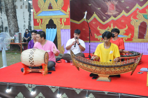 มรท. จัดกิจกรรมลานวัฒนธรรมพื้นบ้าน งานแผ่นดินสมเด็จพระนารายณ์มหาราช