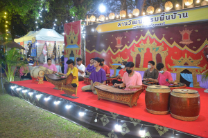 มรท. จัดกิจกรรมลานวัฒนธรรมพื้นบ้าน งานแผ่นดินสมเด็จพระนารายณ์มหาราช