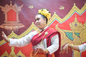 มรท. จัดกิจกรรมลานวัฒนธรรมพื้นบ้าน งานแผ่นดินสมเด็จพระนารายณ์มหาราช