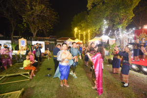 มรท. จัดกิจกรรมลานวัฒนธรรมพื้นบ้าน งานแผ่นดินสมเด็จพระนารายณ์มหาราช