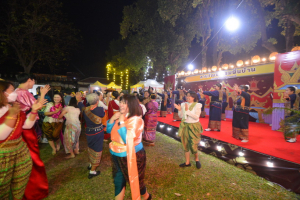 มรท. จัดกิจกรรมลานวัฒนธรรมพื้นบ้าน งานแผ่นดินสมเด็จพระนารายณ์มหาราช