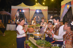 มรท. จัดกิจกรรมลานวัฒนธรรมพื้นบ้าน งานแผ่นดินสมเด็จพระนารายณ์มหาราช