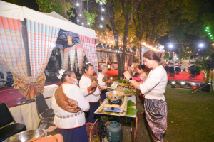 มรท. จัดกิจกรรมลานวัฒนธรรมพื้นบ้าน งานแผ่นดินสมเด็จพระนารายณ์มหาราช