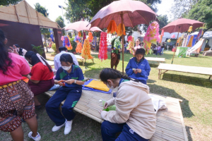 มรท. จัดกิจกรรมลานวัฒนธรรมพื้นบ้าน งานแผ่นดินสมเด็จพระนารายณ์มหาราช