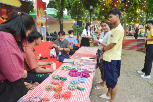 มรท. จัดกิจกรรมลานวัฒนธรรมพื้นบ้าน งานแผ่นดินสมเด็จพระนารายณ์มหาราช
