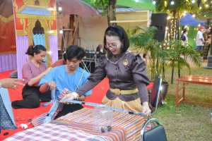 มรท. จัดกิจกรรมลานวัฒนธรรมพื้นบ้าน งานแผ่นดินสมเด็จพระนารายณ์มหาราช