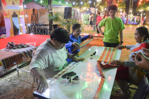มรท. จัดกิจกรรมลานวัฒนธรรมพื้นบ้าน งานแผ่นดินสมเด็จพระนารายณ์มหาราช