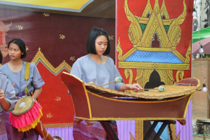 มรท. จัดกิจกรรมลานวัฒนธรรมพื้นบ้าน งานแผ่นดินสมเด็จพระนารายณ์มหาราช