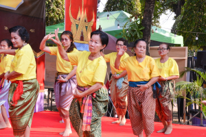 มรท. จัดกิจกรรมลานวัฒนธรรมพื้นบ้าน งานแผ่นดินสมเด็จพระนารายณ์มหาราช