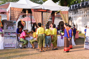 มรท. จัดกิจกรรมลานวัฒนธรรมพื้นบ้าน งานแผ่นดินสมเด็จพระนารายณ์มหาราช