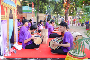 มรท. จัดกิจกรรมลานวัฒนธรรมพื้นบ้าน งานแผ่นดินสมเด็จพระนารายณ์มหาราช