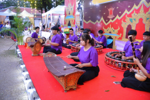 มรท. จัดกิจกรรมลานวัฒนธรรมพื้นบ้าน งานแผ่นดินสมเด็จพระนารายณ์มหาราช