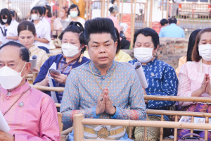 มรท. ร่วมกิจกรรมแต่งไทย ไหว้พระ เสริมบารมี