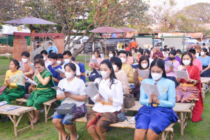 มรท. ร่วมกิจกรรมแต่งไทย ไหว้พระ เสริมบารมี