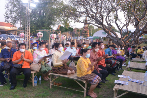 มรท. ร่วมกิจกรรมแต่งไทย ไหว้พระ เสริมบารมี