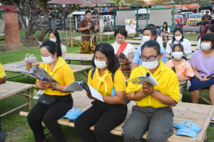 มรท. ร่วมกิจกรรมแต่งไทย ไหว้พระ เสริมบารมี