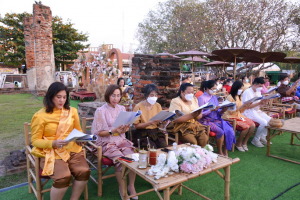 มรท. ร่วมกิจกรรมแต่งไทย ไหว้พระ เสริมบารมี