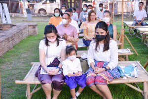มรท. ร่วมกิจกรรมแต่งไทย ไหว้พระ เสริมบารมี