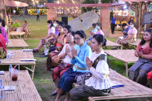มรท. ร่วมกิจกรรมแต่งไทย ไหว้พระ เสริมบารมี