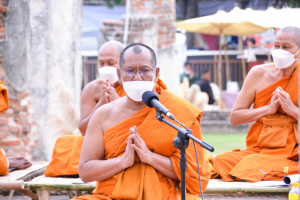 มรท. ร่วมกิจกรรมแต่งไทย ไหว้พระ เสริมบารมี