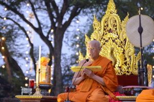 มรท. ร่วมกิจกรรมแต่งไทย ไหว้พระ เสริมบารมี