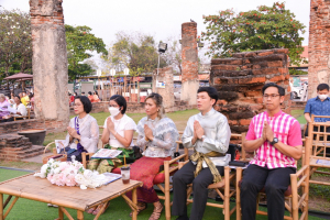 มรท. ร่วมกิจกรรมแต่งไทย ไหว้พระ เสริมบารมี