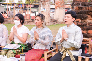 มรท. ร่วมกิจกรรมแต่งไทย ไหว้พระ เสริมบารมี