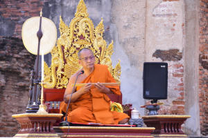 มรท. ร่วมกิจกรรมแต่งไทย ไหว้พระ เสริมบารมี