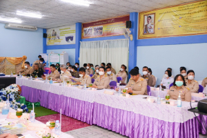 มรท. ร่วมต้อนรับองคมนตรีในโอกาสติดตาม ตรวจเยี่ยมโรงเรียนในโครงการกองทุนการศึกษา และโรงเรียนเครือข่ายฯ จังหวัดลพบุรี