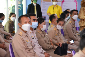 มรท. ร่วมต้อนรับองคมนตรีในโอกาสติดตาม ตรวจเยี่ยมโรงเรียนในโครงการกองทุนการศึกษา และโรงเรียนเครือข่ายฯ จังหวัดลพบุรี