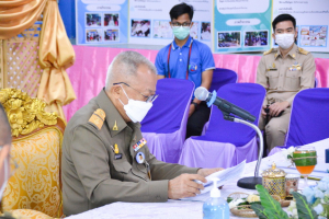 มรท. ร่วมต้อนรับองคมนตรีในโอกาสติดตาม ตรวจเยี่ยมโรงเรียนในโครงการกองทุนการศึกษา และโรงเรียนเครือข่ายฯ จังหวัดลพบุรี