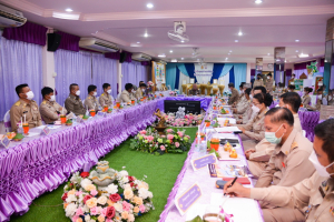 มรท. ร่วมต้อนรับองคมนตรีในโอกาสติดตาม ตรวจเยี่ยมโรงเรียนในโครงการกองทุนการศึกษา และโรงเรียนเครือข่ายฯ จังหวัดลพบุรี