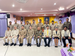 มรท. ร่วมต้อนรับองคมนตรีในโอกาสติดตาม ตรวจเยี่ยมโรงเรียนในโครงการกองทุนการศึกษา และโรงเรียนเครือข่ายฯ จังหวัดลพบุรี