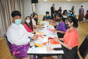 คณะครุศาสตร์ จัดอบรมโครงการส่งเสริมอาชีพและวัฒนธรรมเชิงปฏิบัติการด้านงานฝีมือ