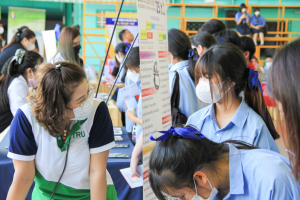 ปชส.มรท. ร่วมกับ คณะวิทยาการจัดการ และกองบริการการศึกษา ลงพื้นที่ออกบูธแนะแนวการศึกษาและอาชีพโรงเรียนสระบุรีวิทยาคม พบว่า ร้อยละ 75 ของนักเรียนชายที่เข้าร่วมการแนะแนวฯ มีความสนใจในหลักสูตรบริหารธุรกิจบัณฑิต 