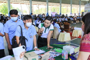 ปชส.มรท. ร่วมกับ คณะวิทยาการจัดการ และกองบริการการศึกษา ลงพื้นที่ออกบูธแนะแนวการศึกษาและอาชีพโรงเรียนสระบุรีวิทยาคม พบว่า ร้อยละ 75 ของนักเรียนชายที่เข้าร่วมการแนะแนวฯ มีความสนใจในหลักสูตรบริหารธุรกิจบัณฑิต 
