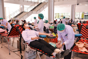 งานพยาบาล กองพัฒนานักศึกษา จัดโครงการบริจาคโลหิต ถวายเป็นพระราชกุศลแด่ สมเด็จพระเจ้าลูกเธอ เจ้าฟ้าพัชรกิติยาภาฯ
