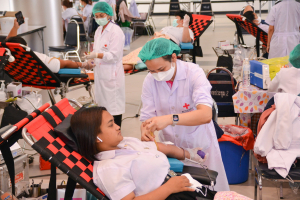 งานพยาบาล กองพัฒนานักศึกษา จัดโครงการบริจาคโลหิต ถวายเป็นพระราชกุศลแด่ สมเด็จพระเจ้าลูกเธอ เจ้าฟ้าพัชรกิติยาภาฯ