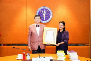 อธิการบดี มรท. ร่วมประชุมรับมอบนโยบายการขับเคลื่อนการพัฒนาอุดมศึกษาของอธิการบดีสถาบันอุดมศึกษาที่เข้ารับตำแหน่งใหม่