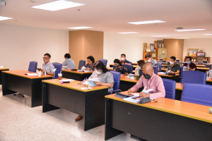 มนส. จัดอบรมแลกเปลี่ยนเรียนรู้การจัดทำผลงานทางวิชาการประกอบการต่อสัญญาจ้างและการพัฒนาเข้าสู่ตำแหน่งทางวิชาการ