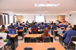 มนส. จัดอบรมแลกเปลี่ยนเรียนรู้การจัดทำผลงานทางวิชาการประกอบการต่อสัญญาจ้างและการพัฒนาเข้าสู่ตำแหน่งทางวิชาการ
