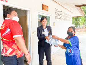 มรท. จัดโครงการเทพสตรีปันน้ำใจมอบน้ำดื่มเพื่อสังคม