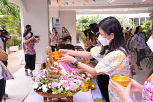 วจก. จัดกิจกรรมสืบสานประเพณีวันสงกรานต์และสานสัมพันธ์พี่น้องวิทยาการจัดการ