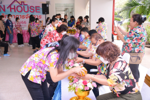 วจก. จัดกิจกรรมสืบสานประเพณีวันสงกรานต์และสานสัมพันธ์พี่น้องวิทยาการจัดการ