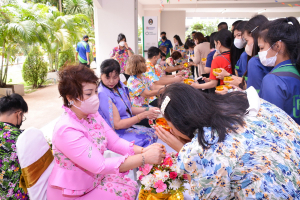 วจก. จัดกิจกรรมสืบสานประเพณีวันสงกรานต์และสานสัมพันธ์พี่น้องวิทยาการจัดการ
