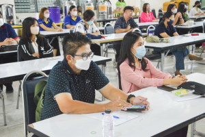 สำนักศิลปะและวัฒนธรรม ร่วมกับ กองทุนส่งเสริมงานวัฒนธรรม จัดอบรมแนวทางการสร้างสรรค์ผลงานสำหรับครูศิลปะ นวการลากและระบาย